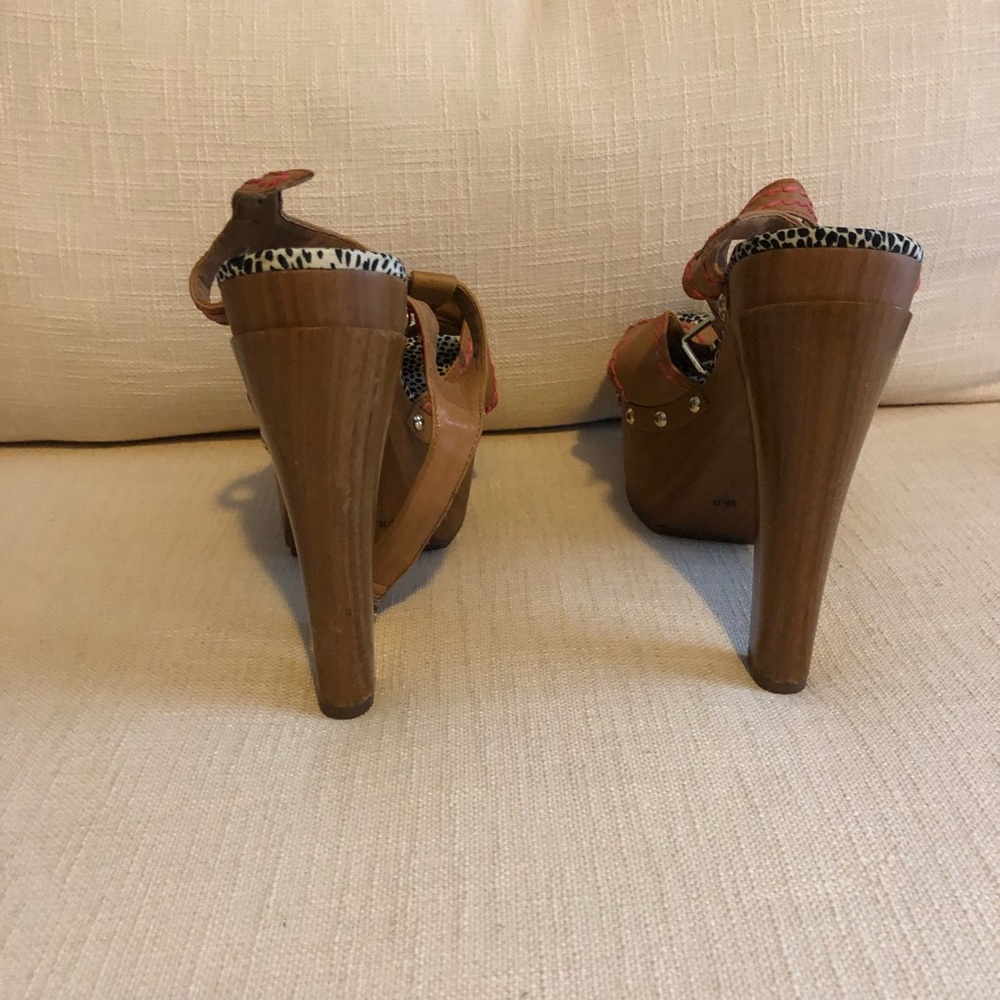 Shoes - Picture 2 of 3
